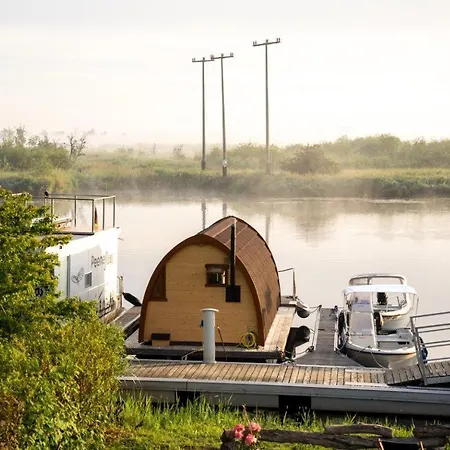 Campingplatz Schwimmpod An Der Peene *
