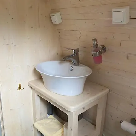 Schwimmpod An Der Peene *