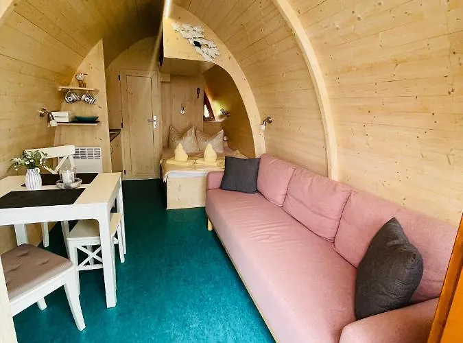 Schwimmpod An Der Peene مكان تخييم *